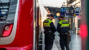 Verkehr: Streit über Bahn-Sicherheit - EVG fordert EM-Programm