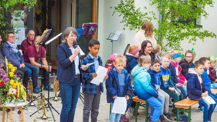 Einweihungsfest: In Schnabelwaid –  Kindergarten ist eingeweiht
